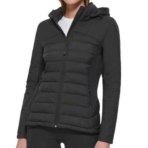 Calvin Klein Jackets & Blazers - Calvin Klein. Lightweight Puffer Jacket.